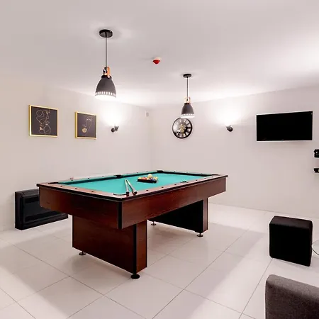 Jurajski Krysztal 4*