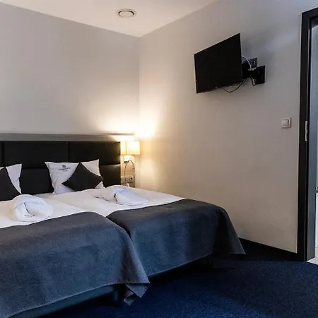 Jurajski Krysztal 4* Zaborze (Zarki)