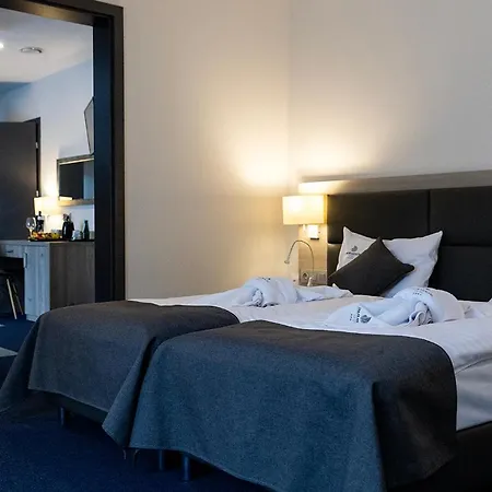 Jurajski Krysztal Hotel Zaborze (Zarki)