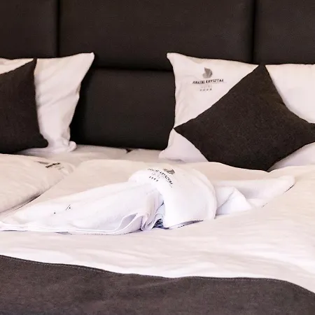 Jurajski Krysztal Zaborze (Zarki)