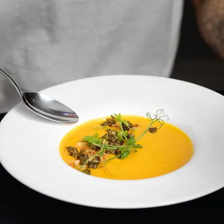 Jurajski Krysztal Hotel