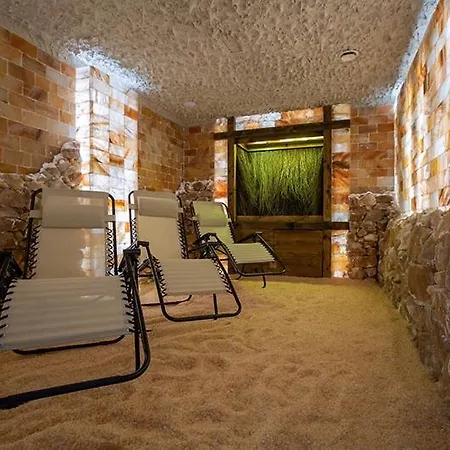 מלון Jurajski Krysztal 4*