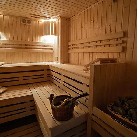 Jurajski Krysztal Hotel 4*