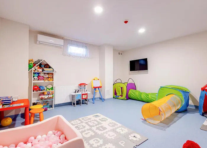 Jurajski Krysztal 4*