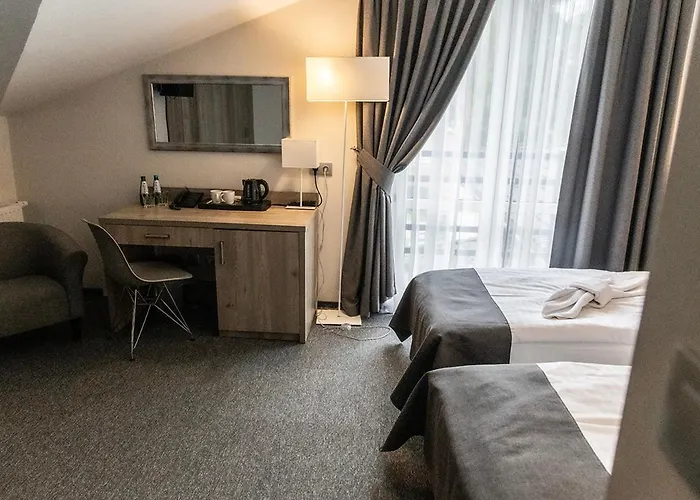 Jurajski Krysztal Hotel